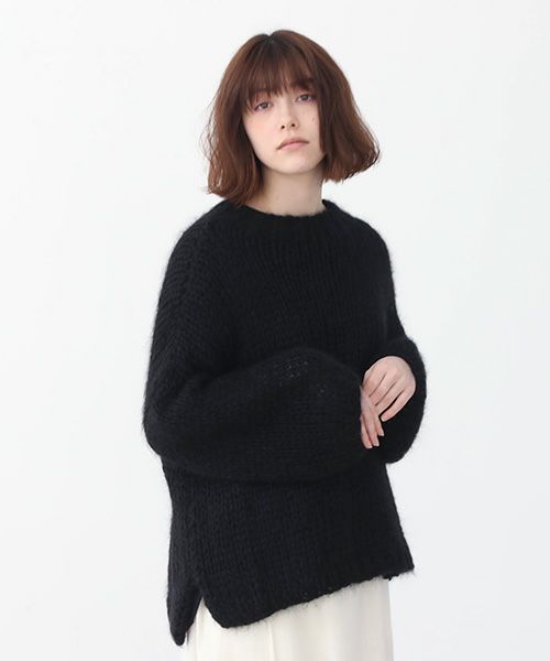 Mochi.モチ.hand knitted sweater [ma22-kn-04/black]