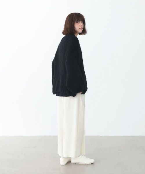 Mochi.モチ.hand knitted sweater [ma22-kn-04/black]