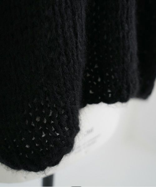 Mochi.モチ.hand knitted sweater [ma22-kn-04/black]