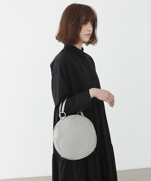 Mochi.モチ.circle bag [ma-pro-15-/green grey]