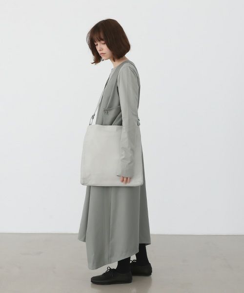 Mochi.モチ.square shoulder bag [ma-pro-16-/green grey]