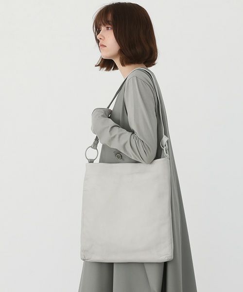 Mochi.モチ.square shoulder bag [ma-pro-16-/green grey]