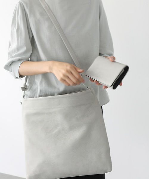 Mochi.モチ.folded wallet [ma-pro-17-/green grey]