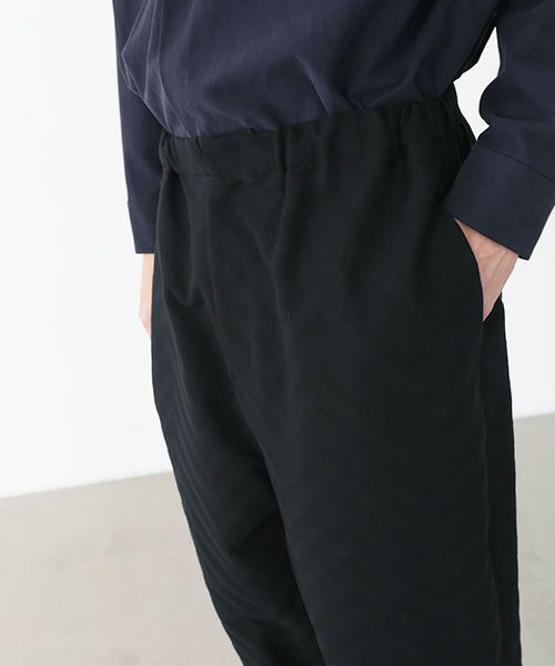 VU.ヴウ.zigzag wide easy pants vu-a22-p07[black Herringbone]:s_