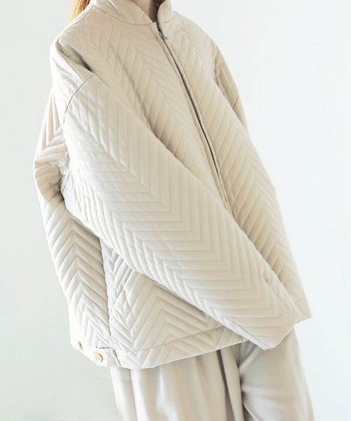VU.ヴウ.zigzag stand collar bluson vu-a22-b12[OFF WHITE]_