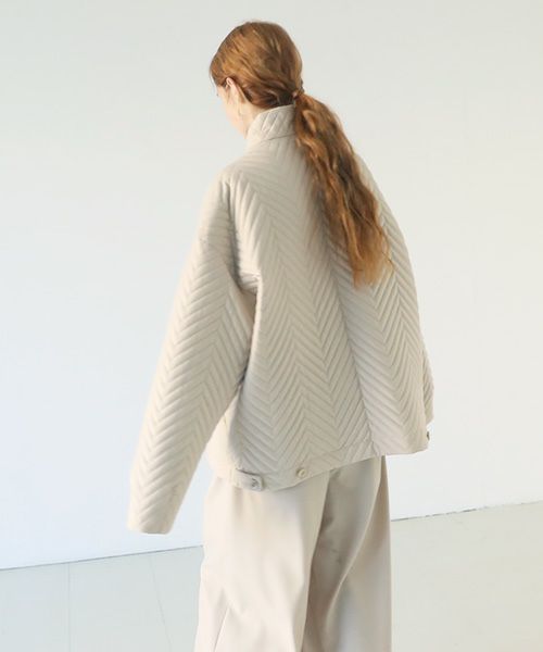 VU.ヴウ.zigzag stand collar bluson vu-a22-b12[OFF WHITE]_