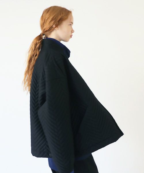 VU.ヴウ.zigzag stand collar bluson vu-a22-b12[BLACK]