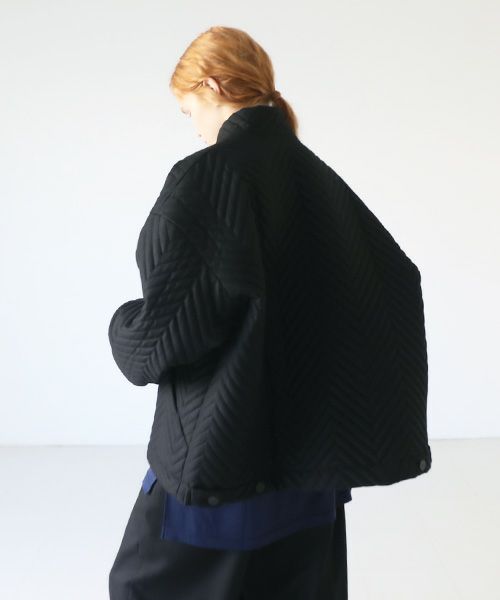 VU.ヴウ.zigzag stand collar bluson vu-a22-b12[BLACK]