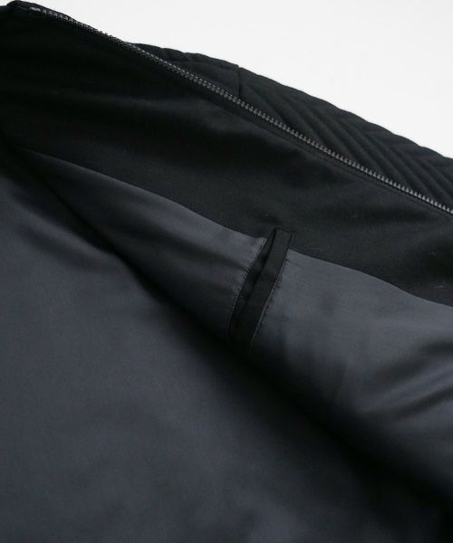 VU.ヴウ.zigzag stand collar bluson vu-a22-b12[BLACK]