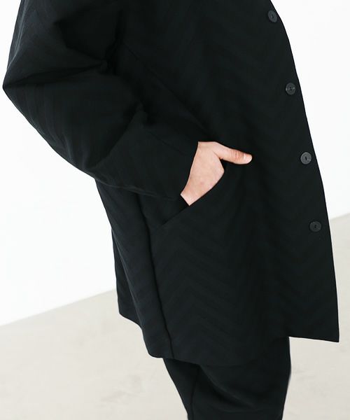 VU.ヴウ.zigzag sten collar coat vu-a22-c14[BLACK]