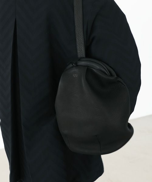 VU PRODUCT.ヴウプロダクト.vu-product-B11[BLACK].gama one-shoulder rucksack.