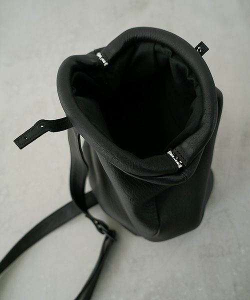 VU PRODUCT.ヴウプロダクト.vu-product-B11[BLACK].gama one-shoulder rucksack.