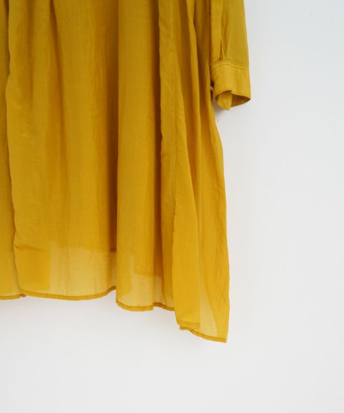 suzuki takayuki.スズキタカユキ.broad blouse [A231-01/ginkgo]