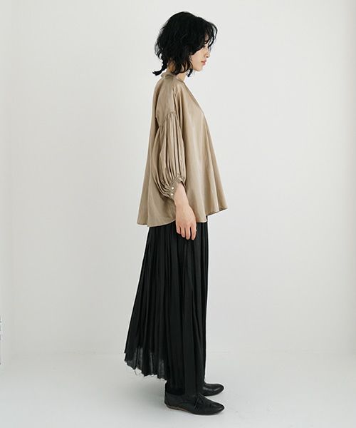 suzuki takayuki.スズキタカユキ.puff-sleeve blouse [T001-12/bay leaf]