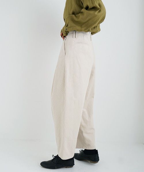 suzuki takayuki.スズキタカユキ.wide legged pants Ⅱ.[A232-13-2/nude]