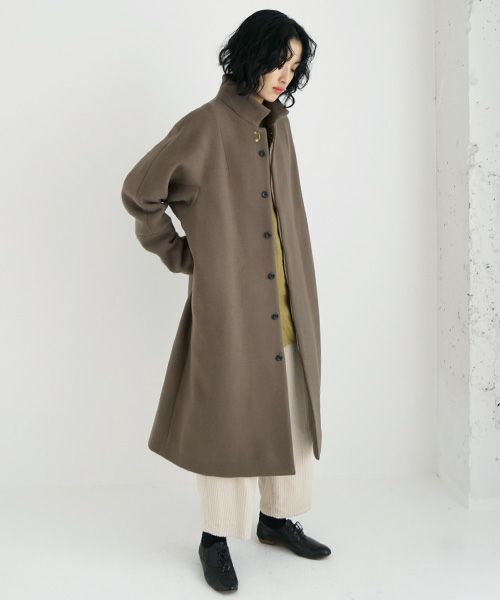 suzuki takayuki.スズキタカユキ.standing-collar coat.[A233-04/tauni olive]