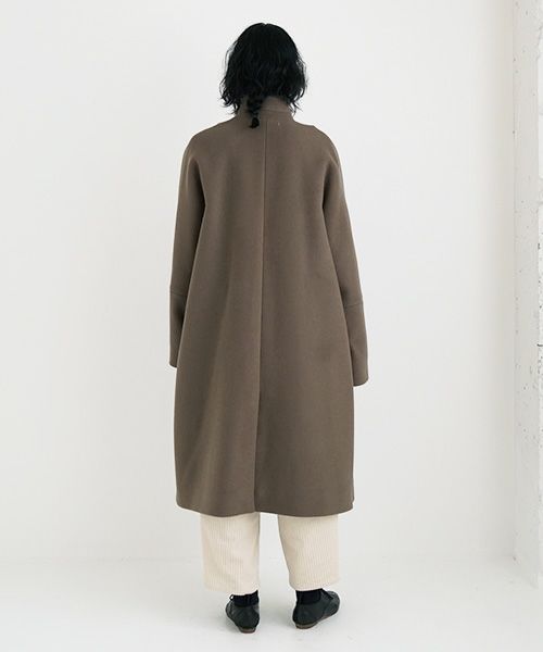 suzuki takayuki.スズキタカユキ.standing-collar coat.[A233-04/tauni olive]
