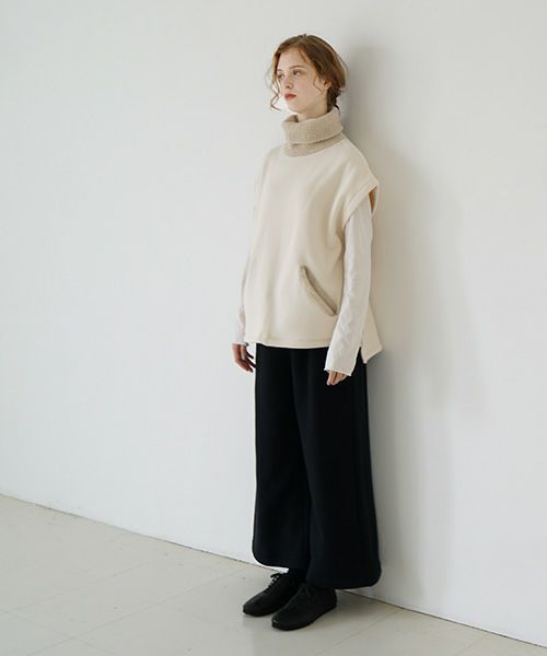 Mochi / home&miles.モチ / ホーム＆マイルズ.turtle neck vest [light beige]