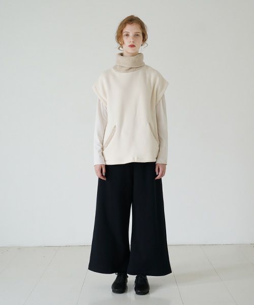 Mochi / home&miles.モチ / ホーム＆マイルズ.turtle neck vest [light beige]