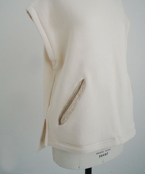 Mochi / home&miles.モチ / ホーム＆マイルズ.turtle neck vest [light beige]