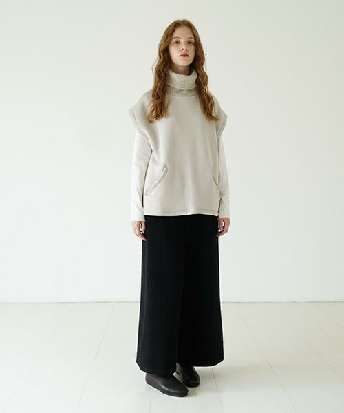 Mochi / home&miles.モチ / ホーム＆マイルズ.turtle neck vest [greige]