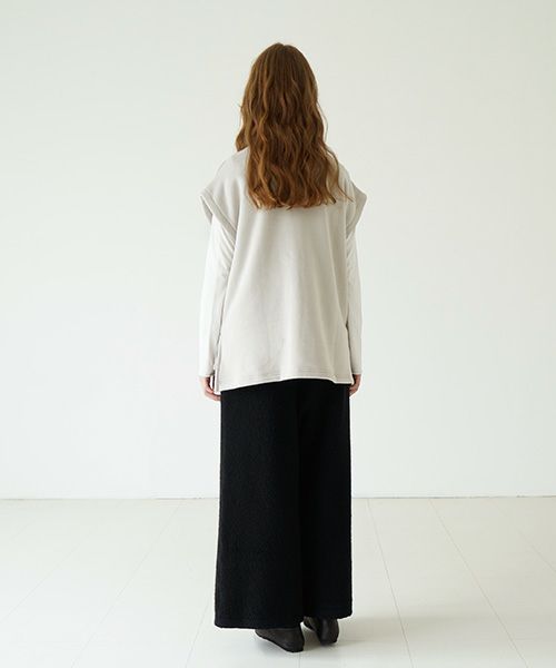 Mochi / home&miles.モチ / ホーム＆マイルズ.turtle neck vest [greige]