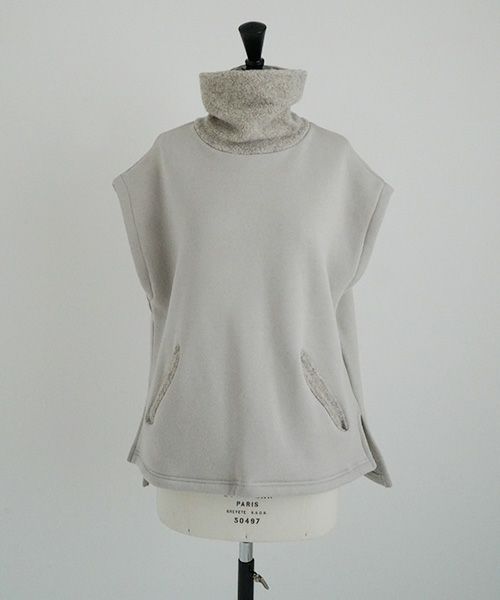 Mochi / home&miles.モチ / ホーム＆マイルズ.turtle neck vest [greige]