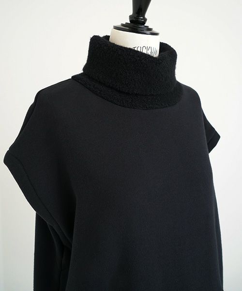 Mochi / home&miles.モチ / ホーム＆マイルズ.turtle neck vest [black]
