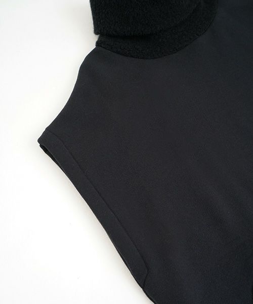 Mochi / home&miles.モチ / ホーム＆マイルズ.turtle neck vest [black]