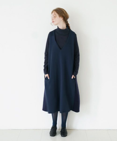 Mochi / home&miles.モチ / ホーム＆マイルズ.v-neck one piece [navy]