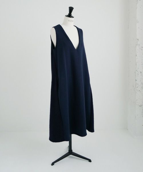 Mochi / home&miles.モチ / ホーム＆マイルズ.v-neck one piece [navy]