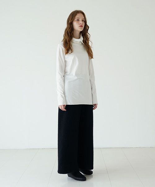 Mochi / home&miles.モチ / ホーム＆マイルズ.turtle-neck cut & saw [off white]