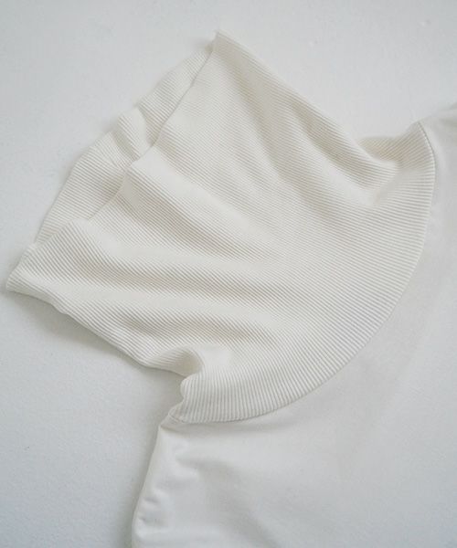 Mochi / home&miles.モチ / ホーム＆マイルズ.turtle-neck cut & saw [off white]