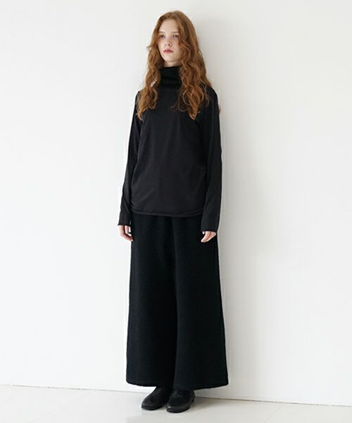 Mochi / home&miles.モチ / ホーム＆マイルズ.turtle-neck cut & saw [black]