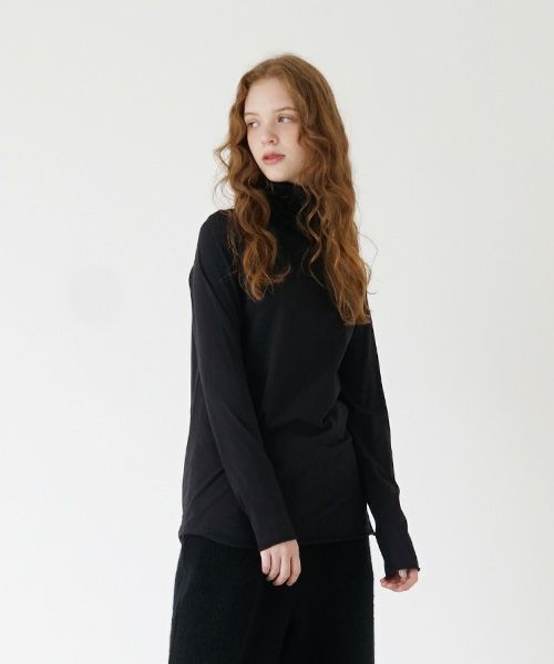 Mochi / home&miles.モチ / ホーム＆マイルズ.turtle-neck cut & saw [black]