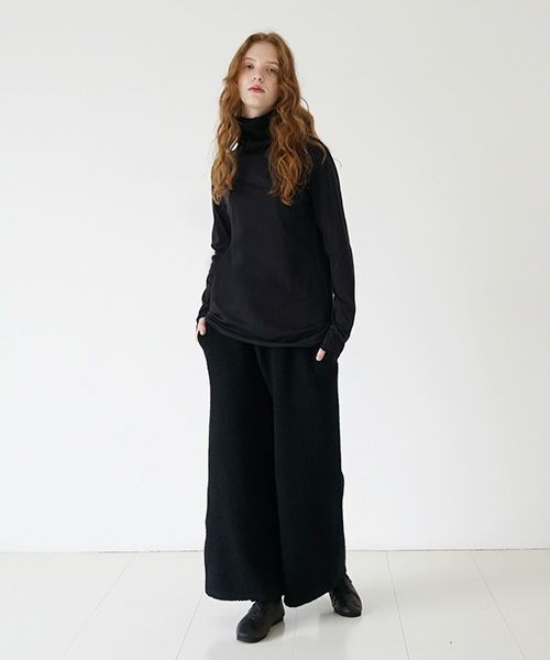 Mochi / home&miles.モチ / ホーム＆マイルズ.turtle-neck cut & saw [black]