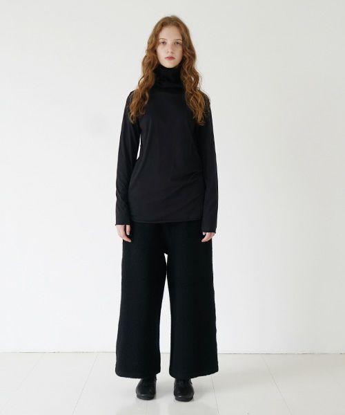 Mochi / home&miles.モチ / ホーム＆マイルズ.turtle-neck cut & saw [black]