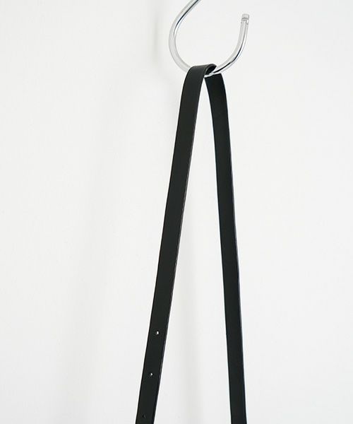 EDROBERTJUDSON.エドロバートジャドソン.molded pouch[ARC_B01Q BG-187/ 05.black]