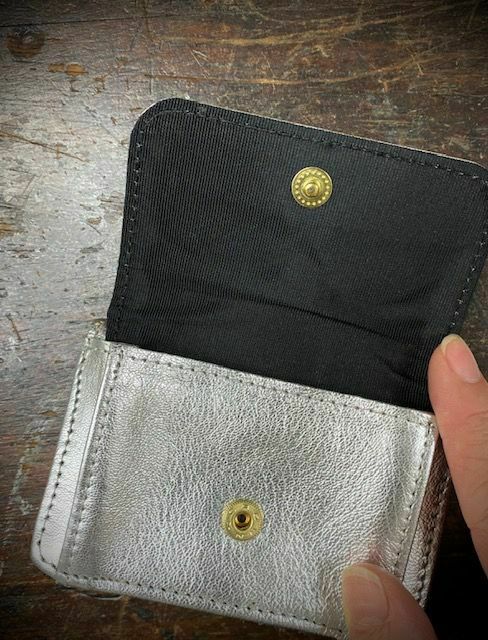 AHCAHCUM.あちゃちゅむ.お目目の財布 【silver】