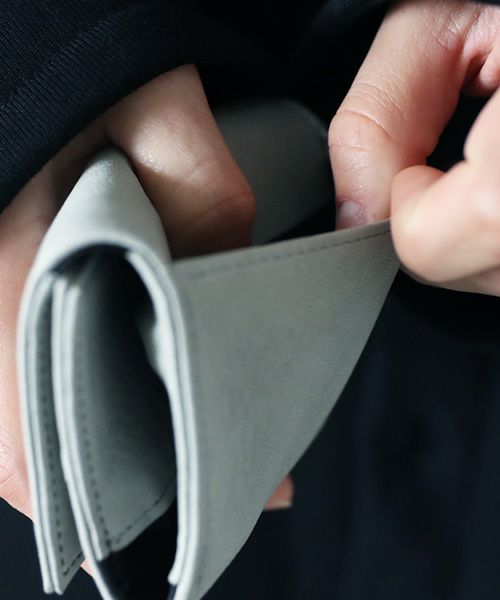 VU PRODUCT<br>ヴウプロダクト vu-product-B12[GREEN GRAY] deer leather mini wallet　鹿革ミニ財布