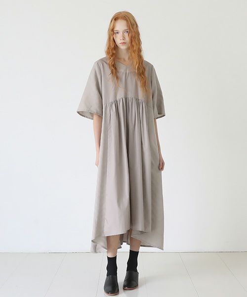Mochi.モチ.Jacquard dress [greige]