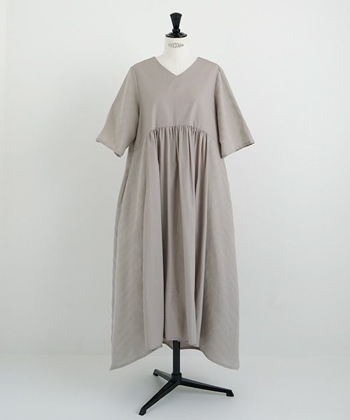 Mochi.モチ.Jacquard dress [greige]