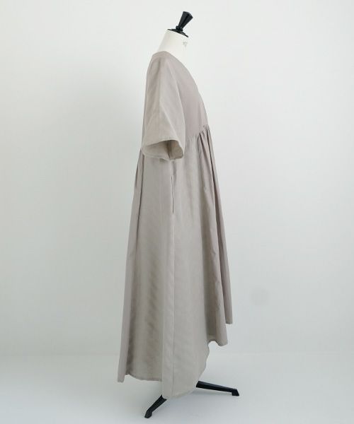 Mochi.モチ.Jacquard dress [greige]