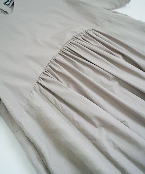 Mochi.モチ.Jacquard dress [greige]