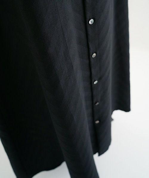 Mochi.モチ.tent line Jacquard dress [black]