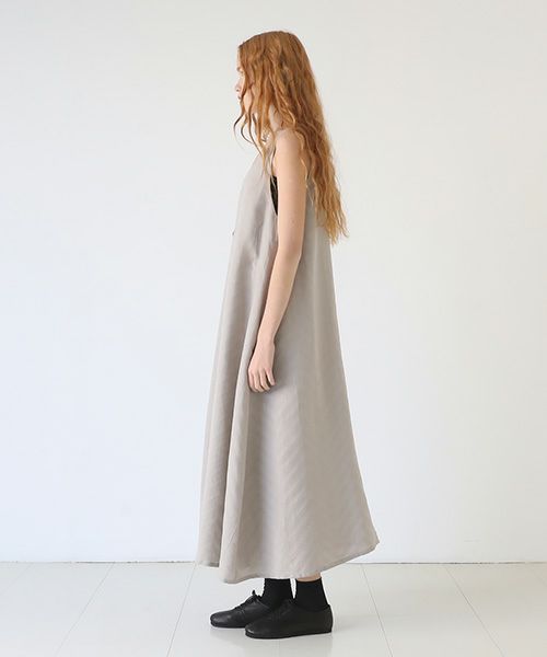 Mochi.モチ.tent line Jacquard dress [greige]