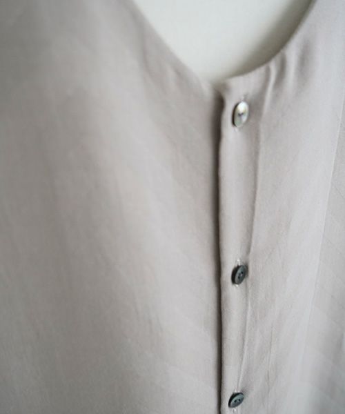 Mochi.モチ.tent line Jacquard dress [greige]