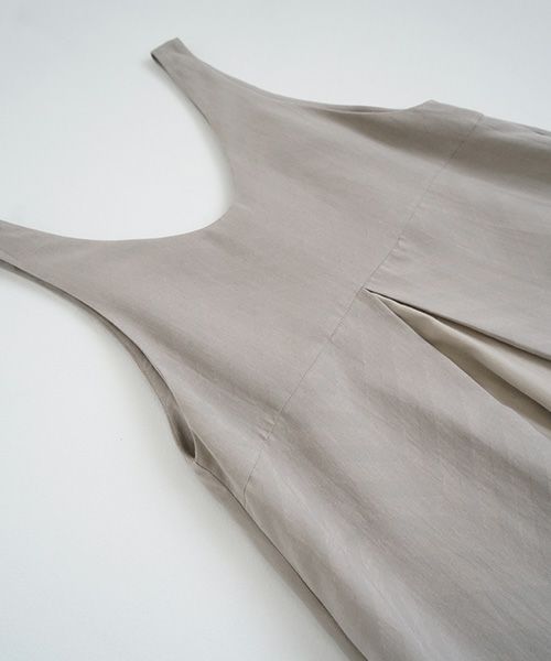 Mochi.モチ.tent line Jacquard dress [greige]