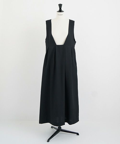 Mochi<br>モチ<br>jumper tuck skirt [black]<br>ジャンパータックスカート