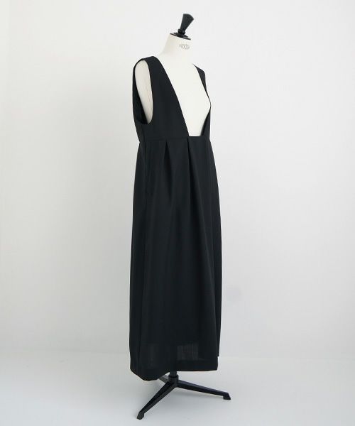 Mochi<br>モチ<br>jumper tuck skirt [black]<br>ジャンパータックスカート